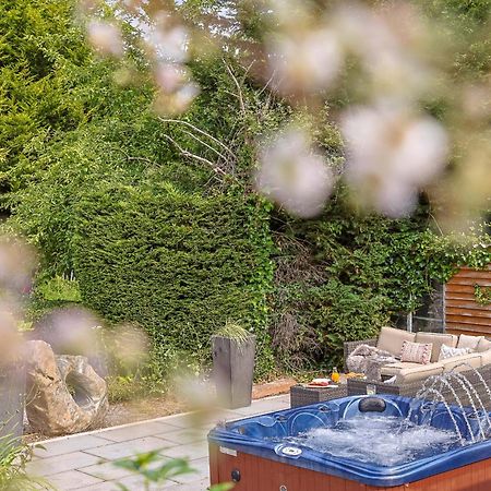 Bramblewood - Cosy Chic, Hot Tub, Close To Beach Stokeinteignhead المظهر الخارجي الصورة