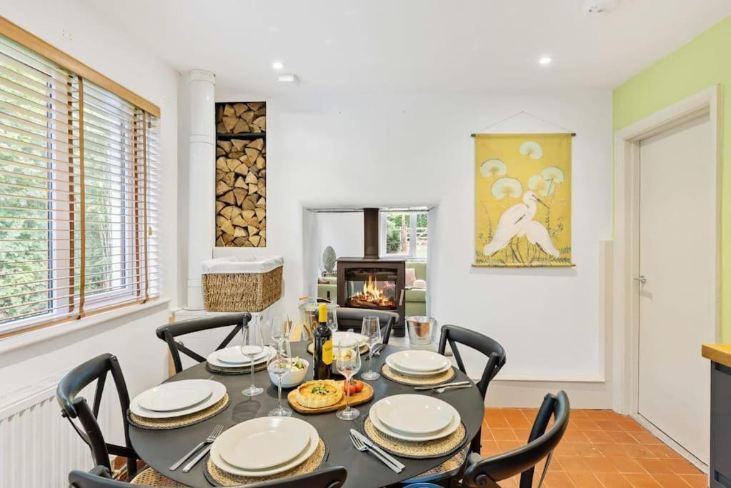 Bramblewood - Cosy Chic, Hot Tub, Close To Beach Stokeinteignhead المظهر الخارجي الصورة