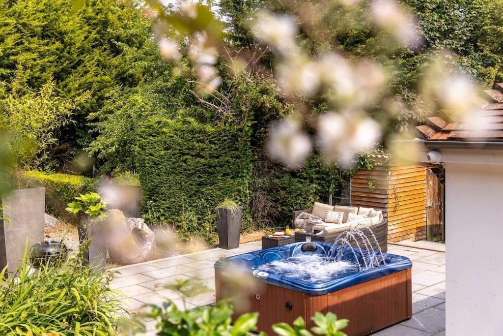 Bramblewood - Cosy Chic, Hot Tub, Close To Beach Stokeinteignhead المظهر الخارجي الصورة