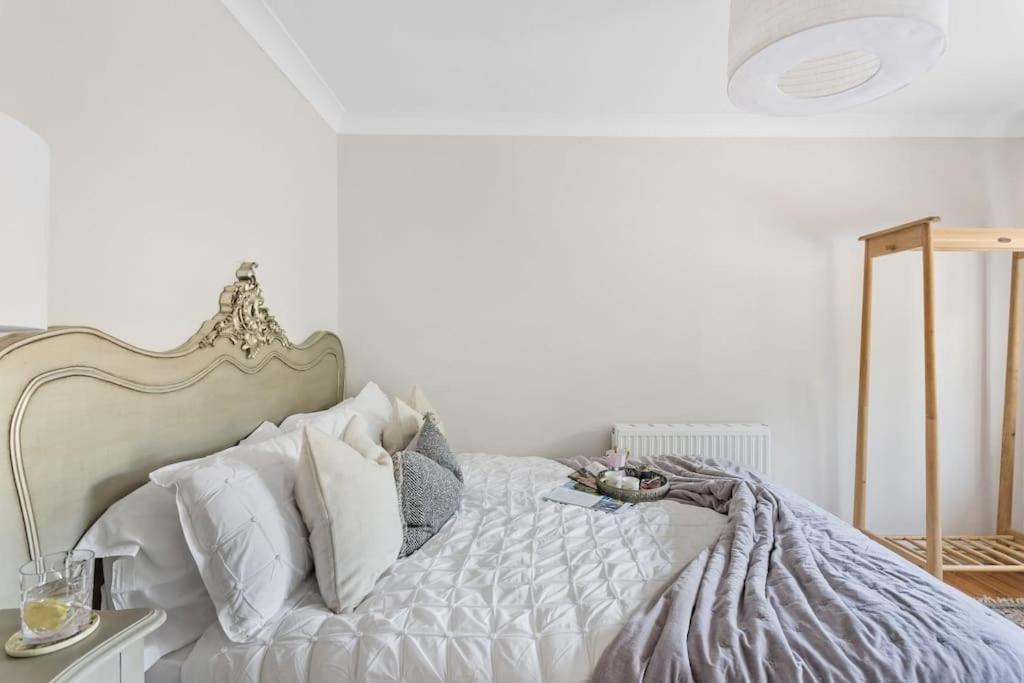 Bramblewood - Cosy Chic, Hot Tub, Close To Beach Stokeinteignhead المظهر الخارجي الصورة