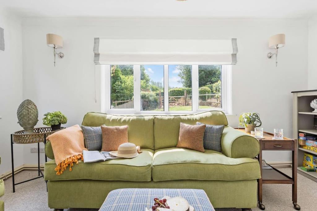 Bramblewood - Cosy Chic, Hot Tub, Close To Beach Stokeinteignhead المظهر الخارجي الصورة