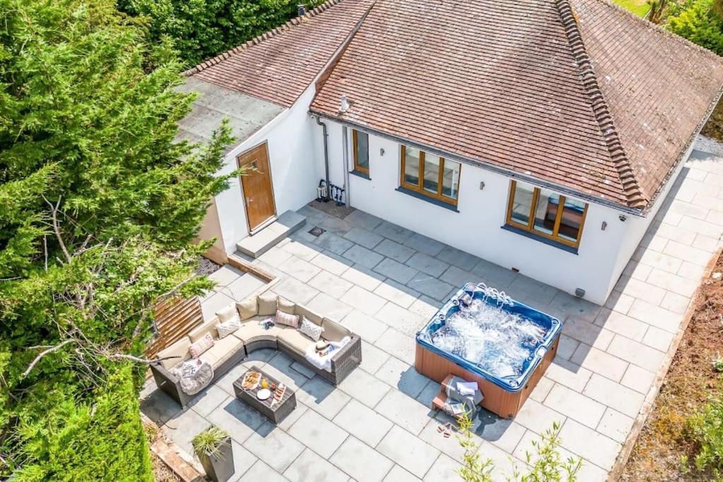 Bramblewood - Cosy Chic, Hot Tub, Close To Beach Stokeinteignhead المظهر الخارجي الصورة