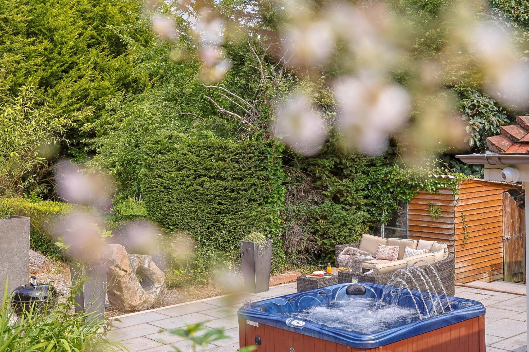Bramblewood - Cosy Chic, Hot Tub, Close To Beach Stokeinteignhead المظهر الخارجي الصورة